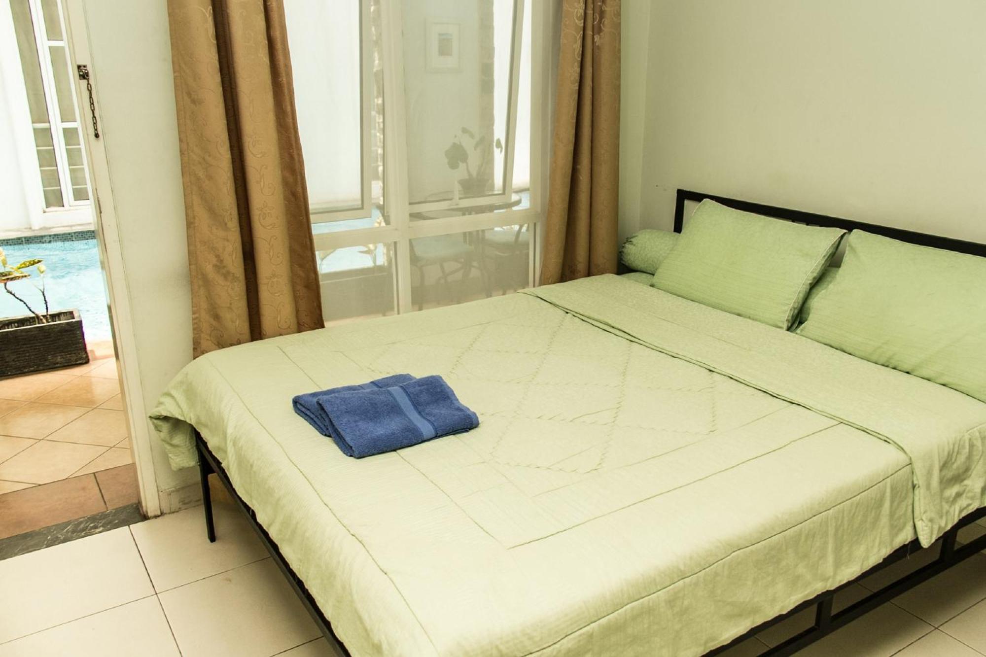 Sun Rise House Hotel Jakarta Room photo