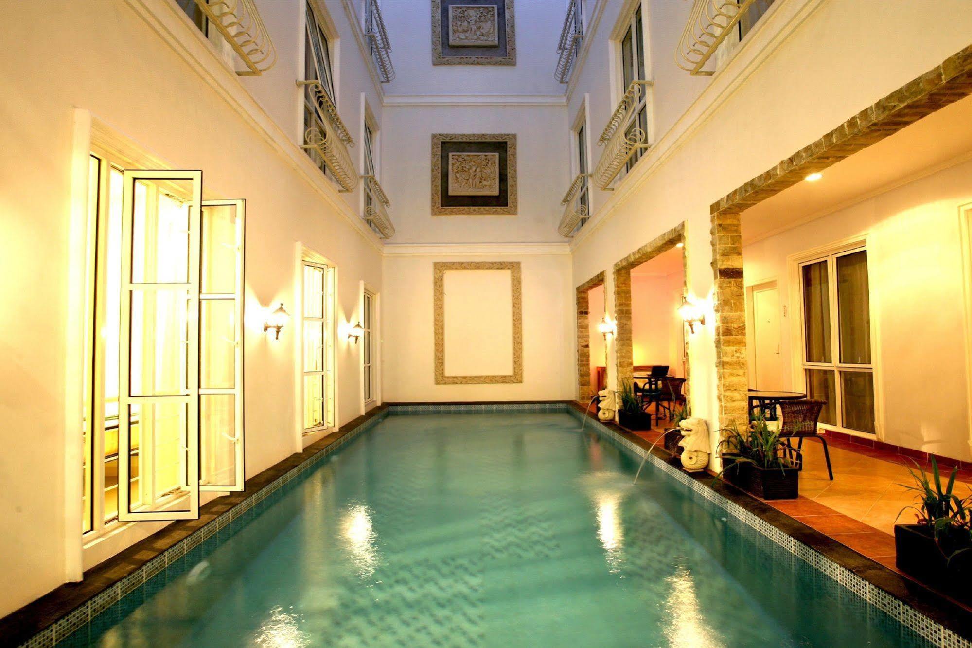 Sun Rise House Hotel Jakarta Exterior photo